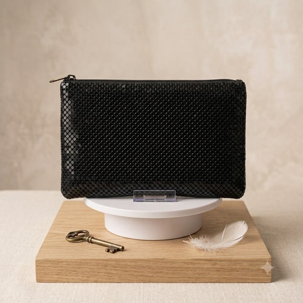 Vintage 1980s Whiting & Davis Black Metal Mesh Clutch